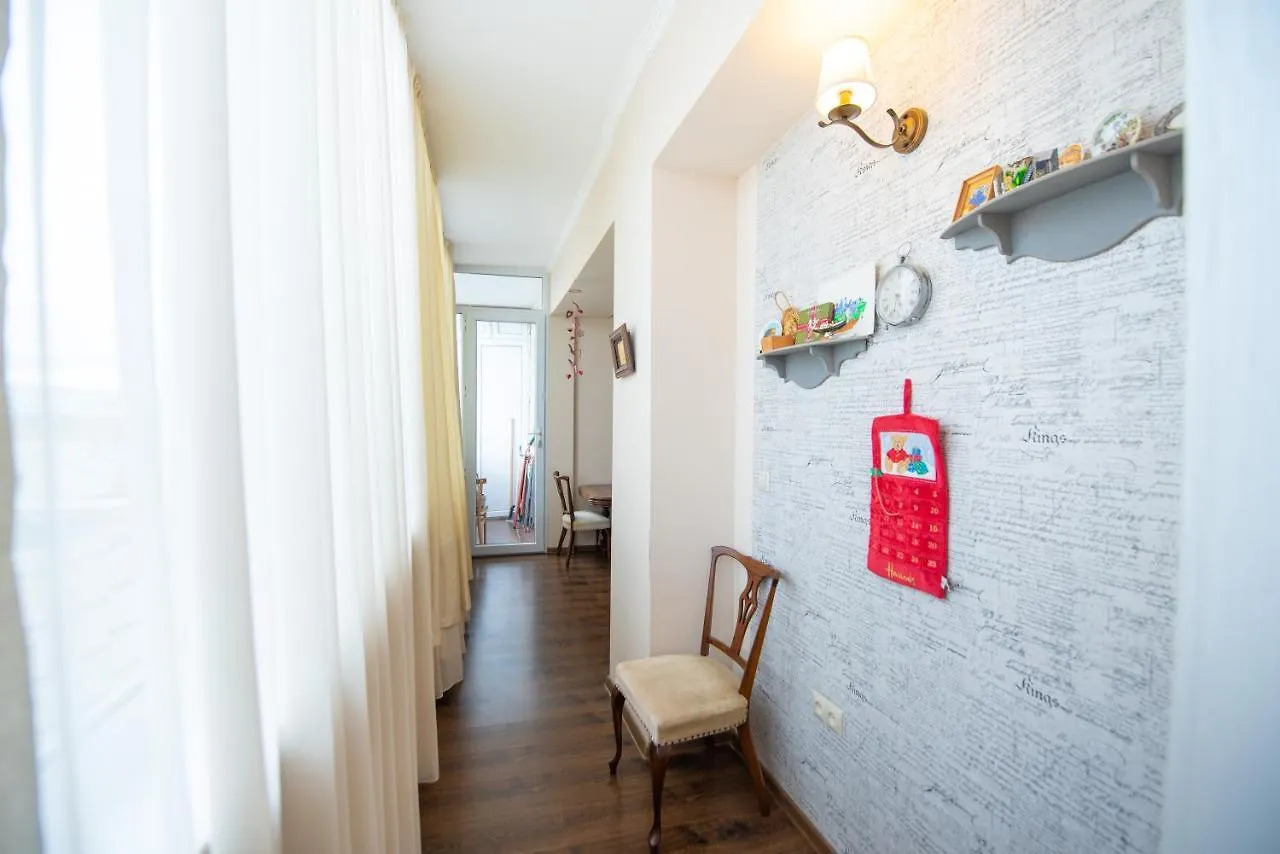 公寓 Central Vake W/ Free Parking . 2 Bedroom / 1 Bath 第比利斯